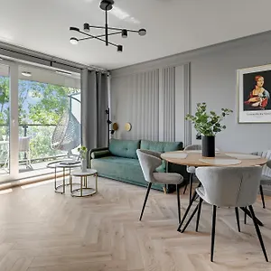 https://downtown-apartments-chmielna-park.gdanskhotel.org