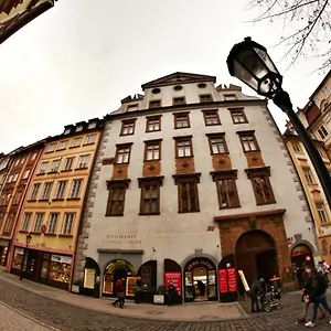 Homer - Old Town Square Praag