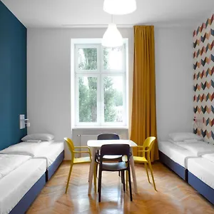 Hostal Atlantis